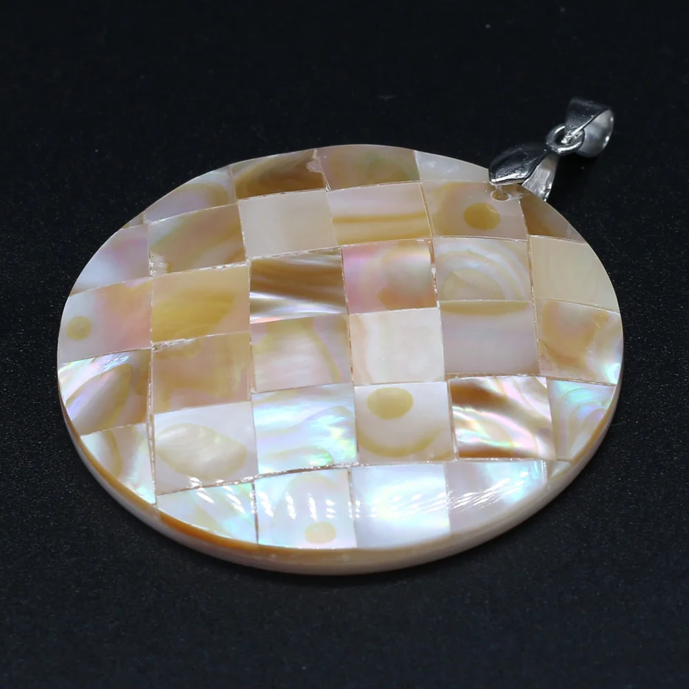 

2021 Best Selling New Natural Shell Mother Shell Round Shell Pendant For Making DIY Necklace Bracelet Size 50x50mm Gift