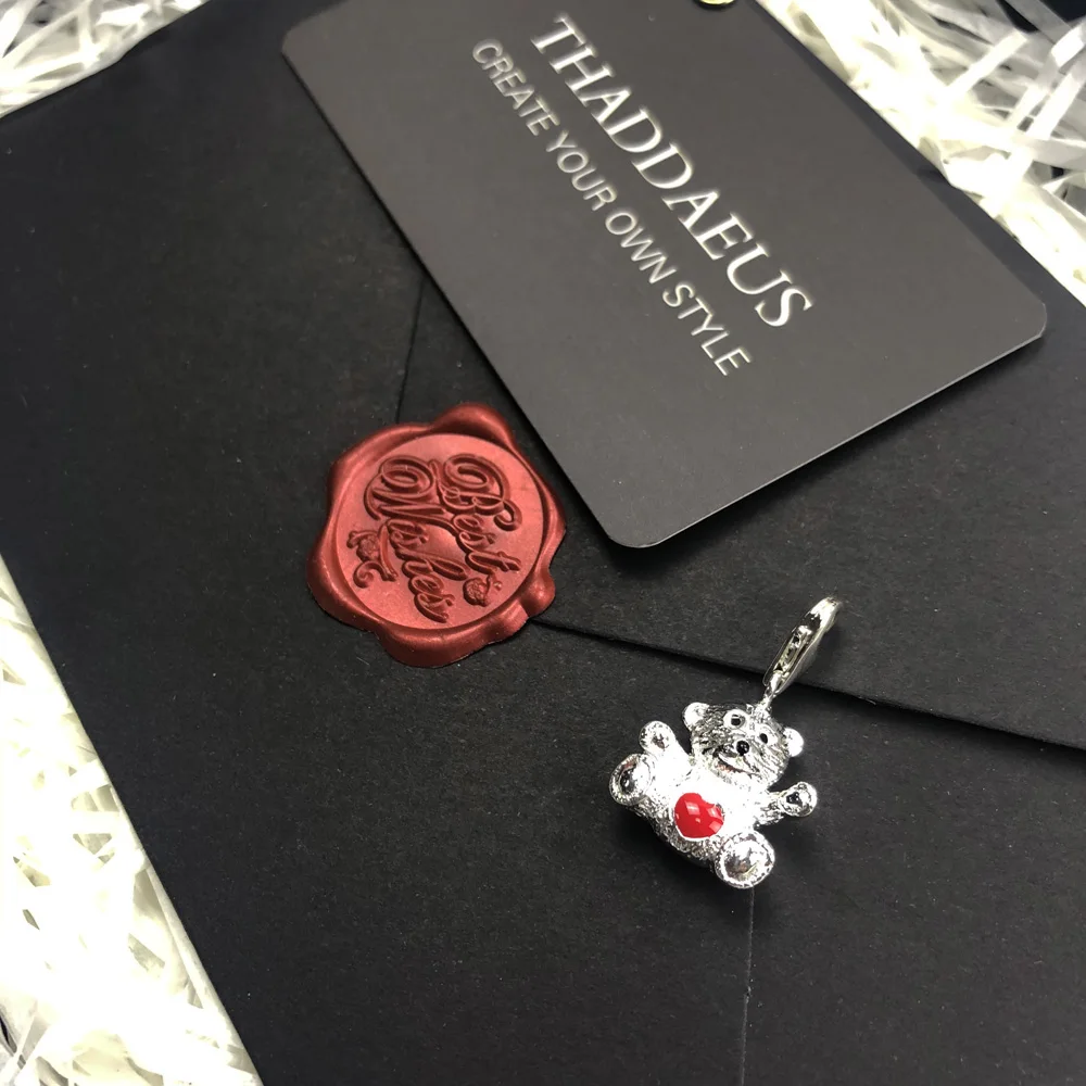 Аутентичные 925 стерлингового серебра Мишка с красным сердцем очарование кулон