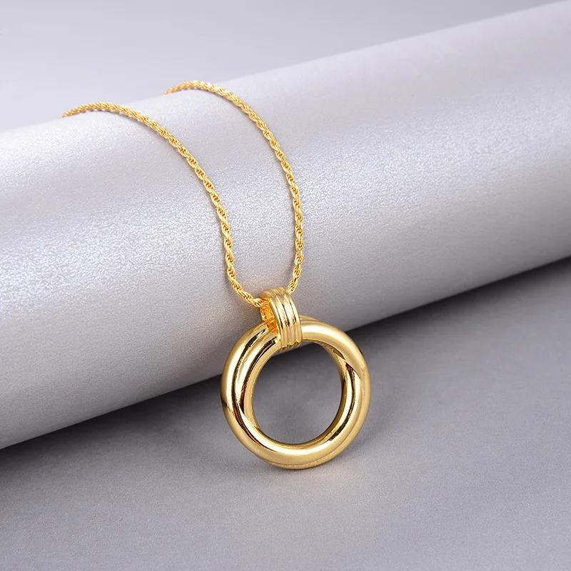 

personality high-end classic retro double ring rope copper plated 18K Gold Necklace (Copper Pendant Silver Chain) Choker