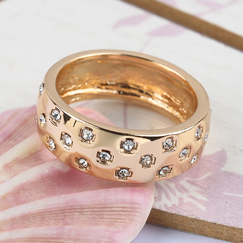 

Fashion Women Gold Color Ring Jewelry Classic Lady Crystal Engagement Wedding Rings for Female Friend Party Best Gift