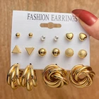 Серьги-гвоздики женские золотистые, с круглой бабочкой