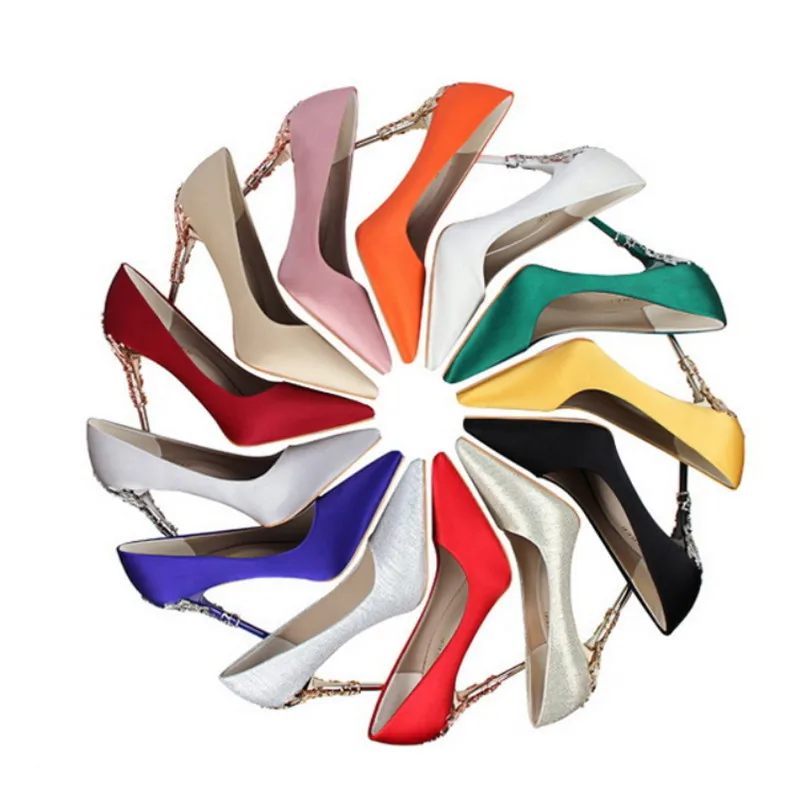 Туфли-лодочки на высоком тонком каблуке с металлическими вырезами Женская обувь