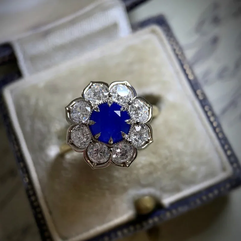 

New Gold-Plated Inlaid Sapphire Ring Fashionable Simple Lotus Diamond Ring