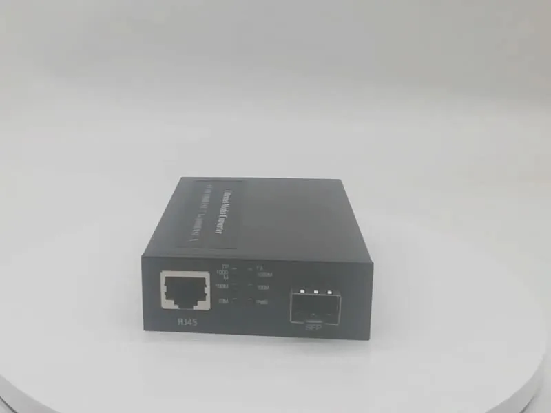 

10/100Mbps Fast Ethernet PoE-PSE Fiber Media Converter