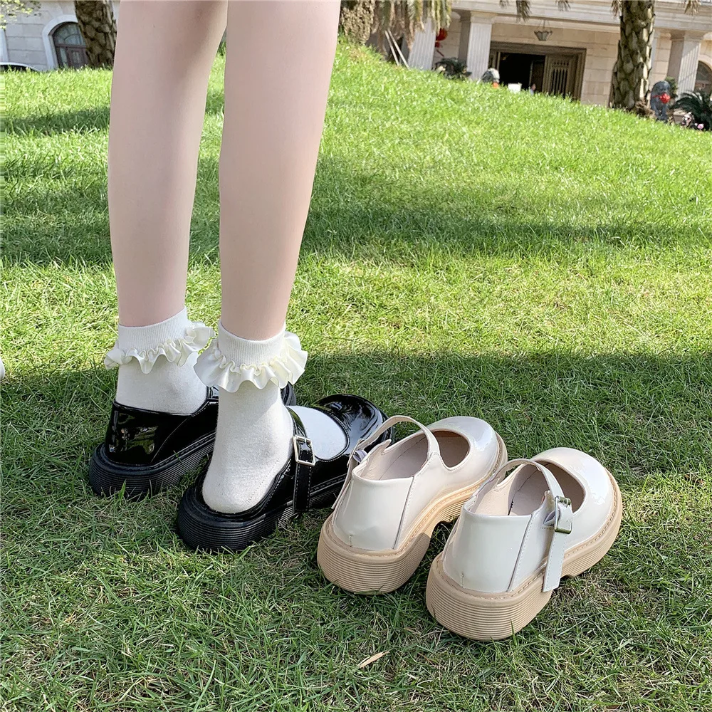 Туфли женские кожаные с круглым носком модная повседневная обувь на плоской