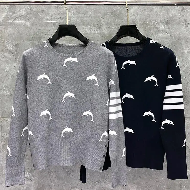 2021 Fashion Brand Sweaters Men Women Slim Fit O-Neck Pullovers Clothing Striped Wool Dolphin Pattern Winter Casual Coat