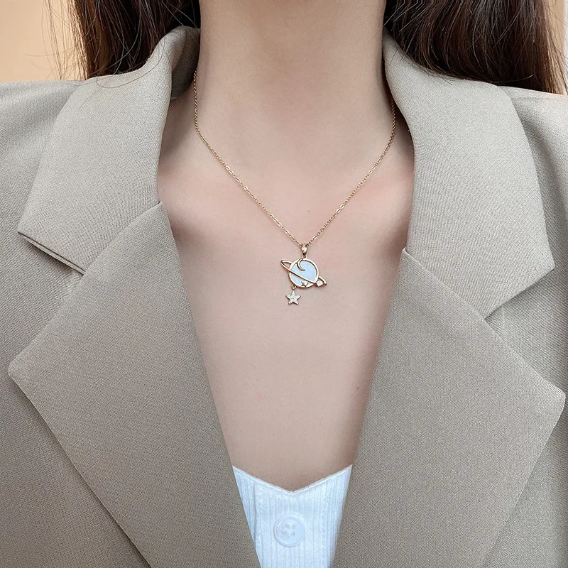 

Small number of titanium starmoon micro collarbone chain Korean design sense of Ins style pendant necklace women's net red neck