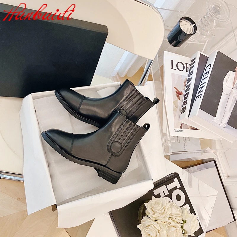 

Женские ботильоны из натуральной кожи на массивном каблуке, с круглым носком