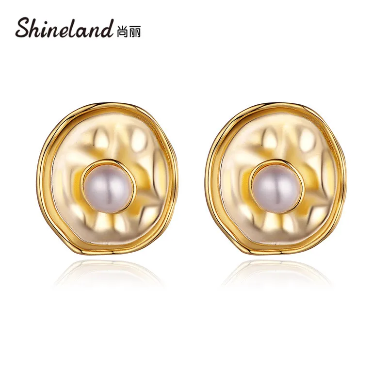 

Shineland New Vintage Simulated Pearl Gold Color Stud Earrings For Women Punk Statement Round Brincos Female Jewelry Gifts 2021