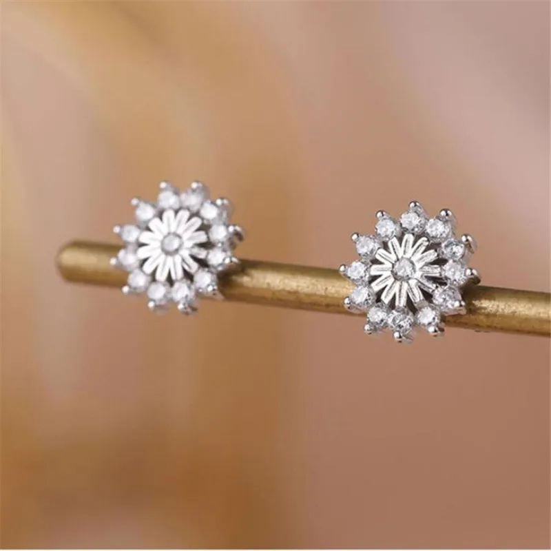 

Серьги-гвоздики Женские Геометрические из серебра 925 пробы с цирконом