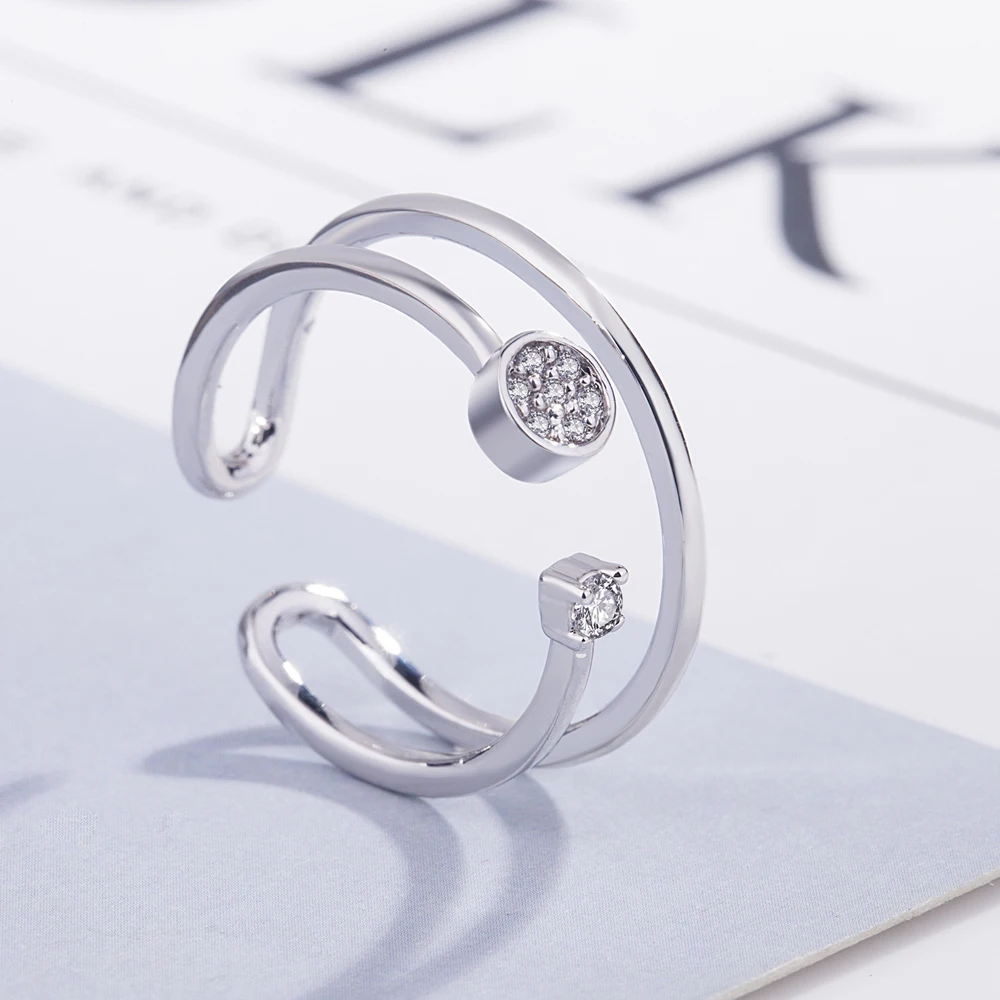 Женское серебряное кольцо с фианитом регулируемое двойным геометрическим