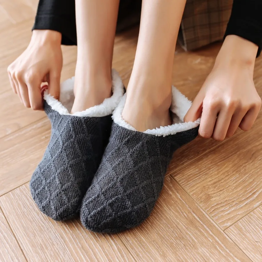 

Winter Plush Home Slippers Women Warm Slippers Furry Solid Fur Comfort Cotton Shoes Indoor Non-slip Sock Home Floor Slippers