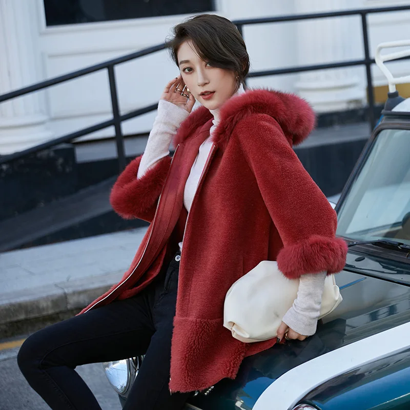 Real Natural  Fox Fur Collar Sheepskin Coat Red Fashion New Hooded Coats Winter High Quality 100% Wool Women's Shearing Jacket