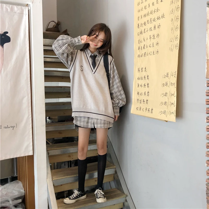 

Knit vest For Ladies Autumn New Retro Chic Fashion Sweater Vest Student Korean Casual Solid Color Knitted Tops Plus Size .