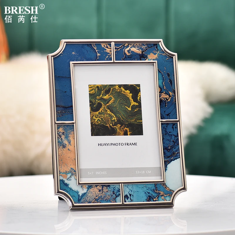 

Desktop Luxury Photo Frame Modern 6 Inch Metal Living Room Picture Frame Creative Ornaments Marco De Fotos Decorations ED50XK