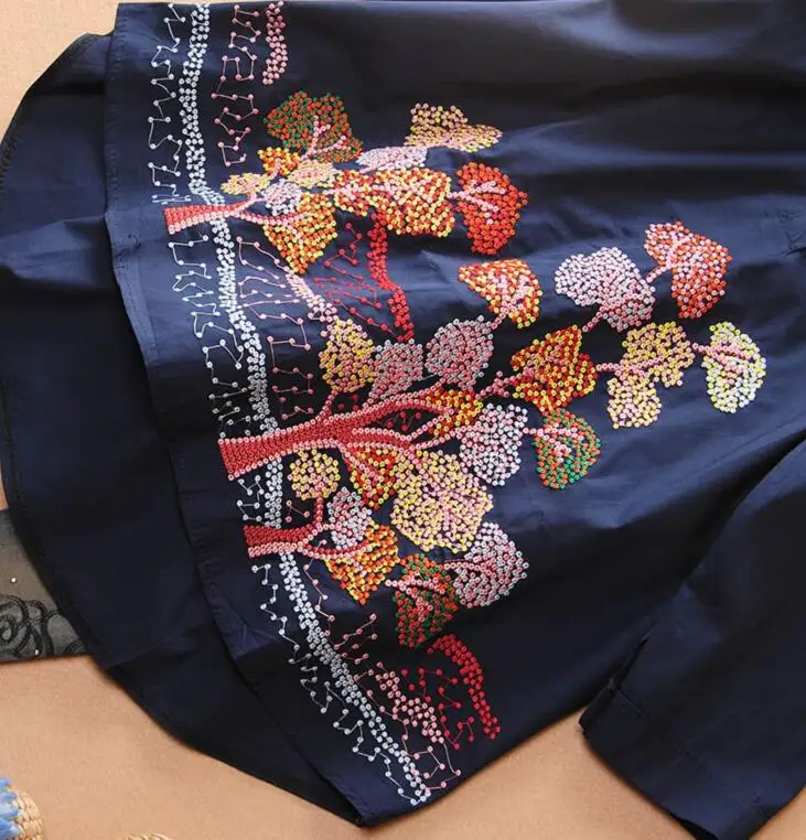 

Women's Spring autumn A-Line embroidery long Shirt Female Vintage National Loose Casual plus size cotton Shirt Blouse TB994
