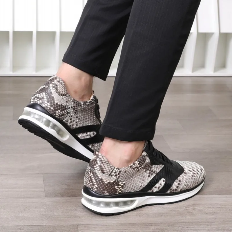 Мужские кроссовки из натуральной кожи на плоской подошве | Обувь