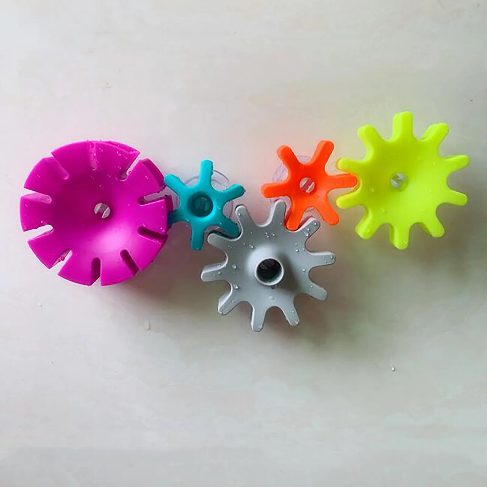 

Water Gear Bathing Toy Set Spinning Water Wheel Table Sucker Toy Bathroom Kids Baby Bath Toys Windmill Fingertip Spinner 50