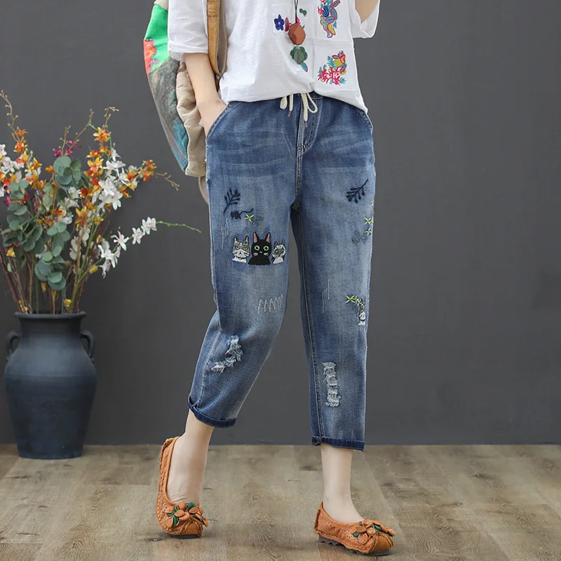 

2021 Fashion Spring Autumn Woman Ripped Loose Jeans Casual Embroidery Denim Harem Pants Vintage Female Trousers