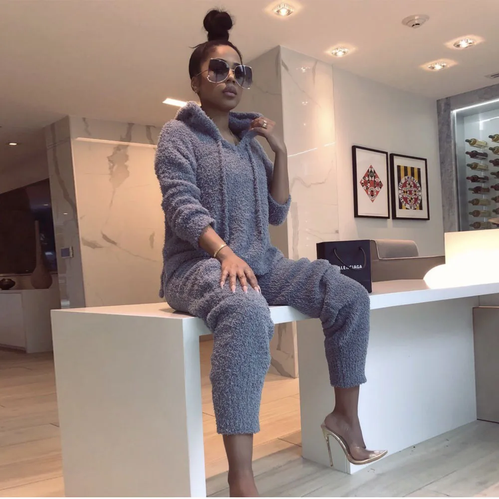 

Casual Warm Plush Two-pieces Set Hooded Long Sleeve Drawstring Pullover Tops and Straight Sweatpant Fashion Autumn Winter Outfit