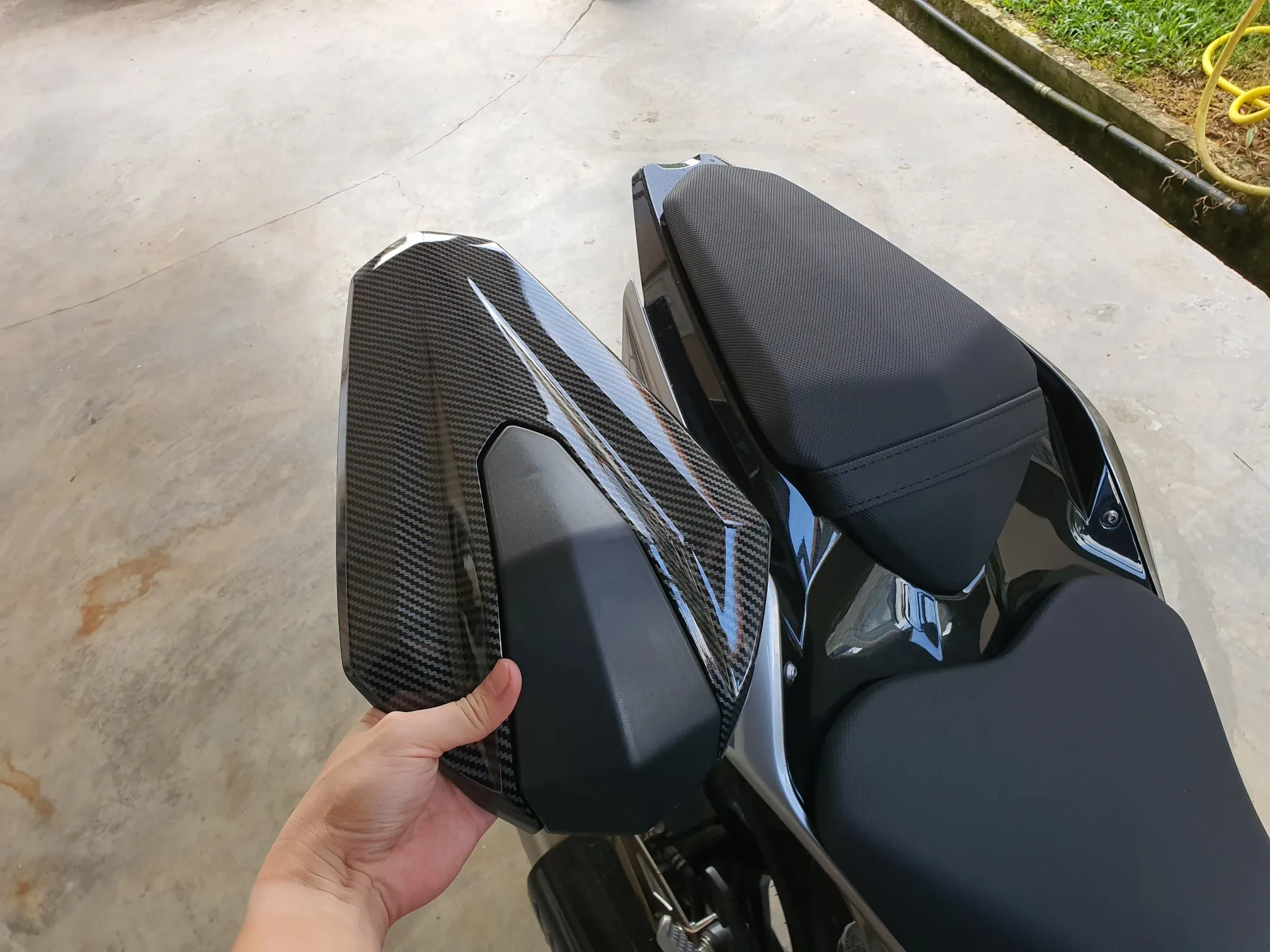 

Задний обтекатель мотоциклетного заднего сиденья для капота 2018 2019 2020 2021 2022 23 Kawasaki Ninja 400 EX400 Z400 черный зеленый УГЛЕРОДНЫЙ