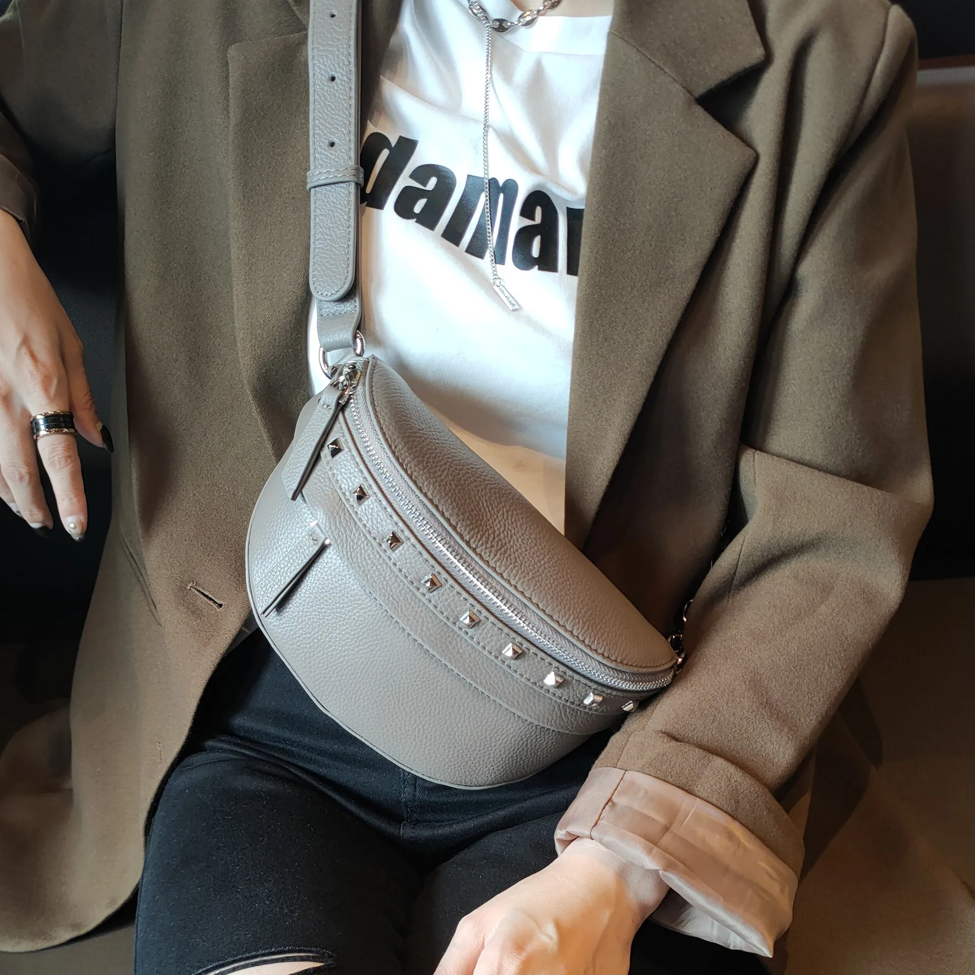 

High Quality Genuine Leather Women Shoulder Bags Casual Tote Bag Bucket Bags Rivet Hobos Bag