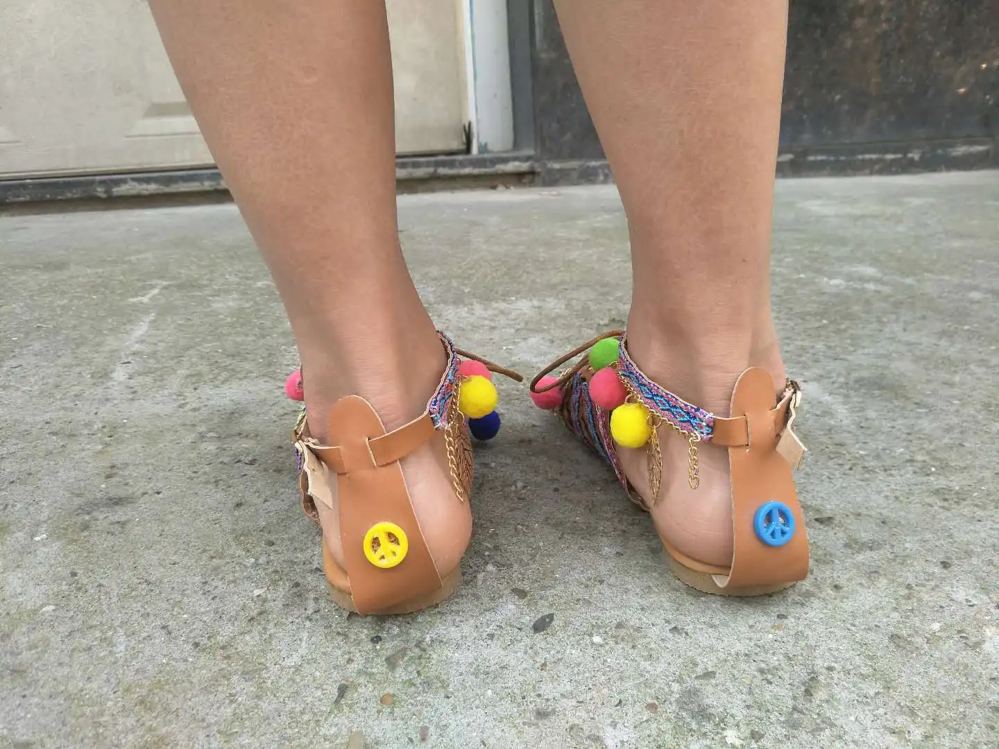 

Large size sandals women flat sandals in