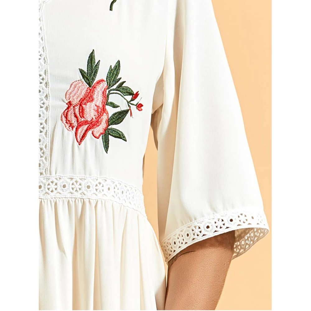 Женское платье макси с цветочной вышивкой и коротким рукавом|Мусульманская