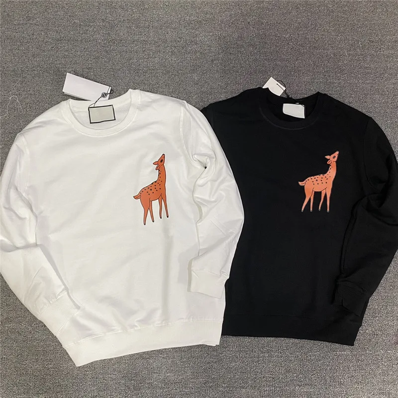 

Женская футболка с длинным рукавом, черная или белая Повседневная блузка большого размера с принтом оленя, модель 5XL в уличном стиле