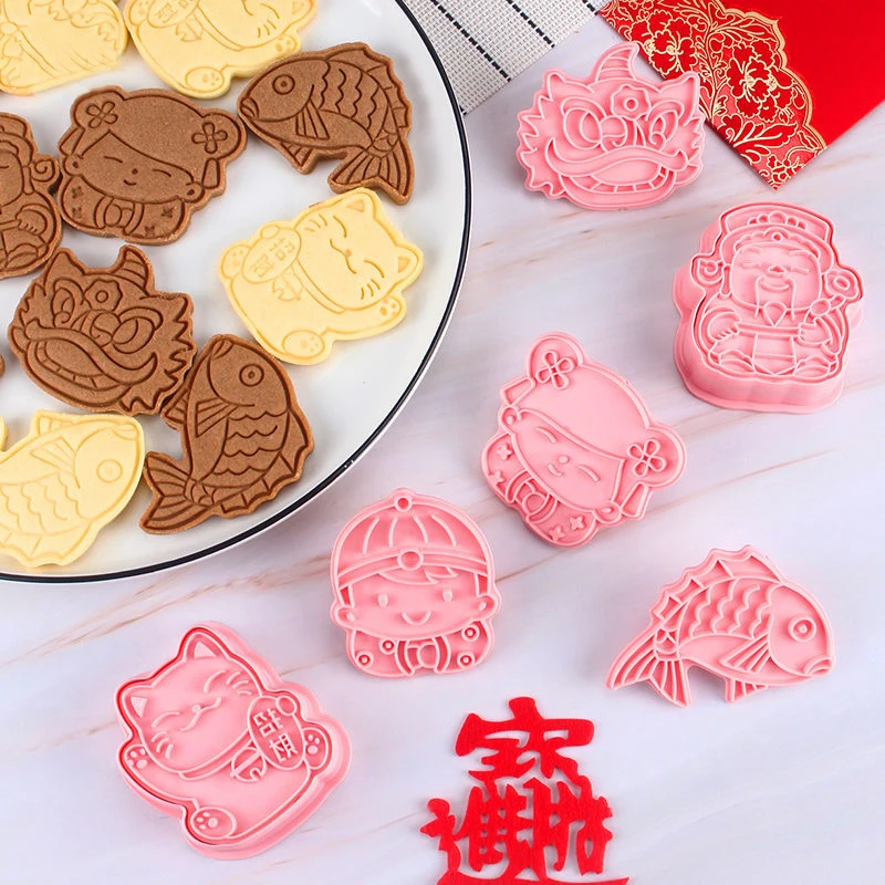 

6Pc/Lot Biscuit Mold Cookie Cutters Cute 3D Cartoon Animal Plastic Curved Chocolat Mold Stamp For Kitchen Baking Pastry Bakeware