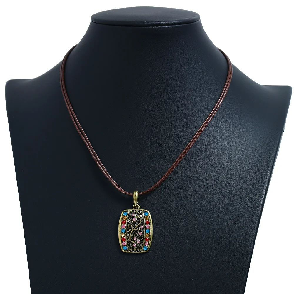 Boho Ethnic Necklace 2020 New Fashion Bohemian Vintage Geometric Square Carved Flowers Rhinestones Leather Rope Pendant | Украшения и