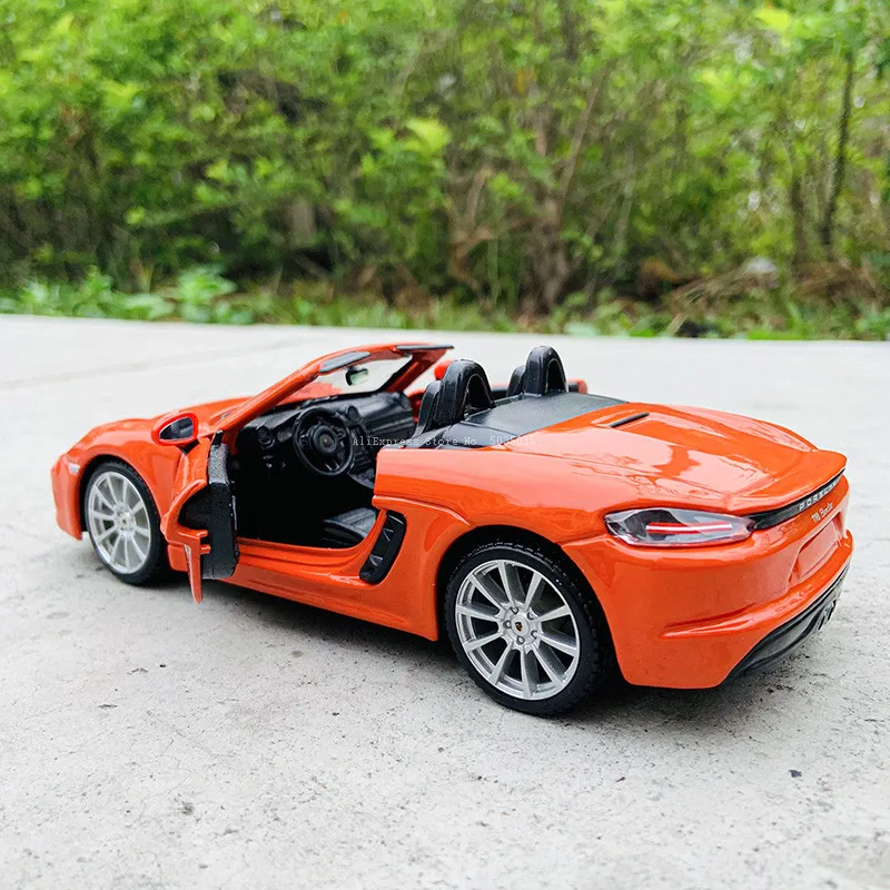Модель автомобиля Bburago из сплава 1:24 Porsche 718 Boxster|Наземный транспорт| |
