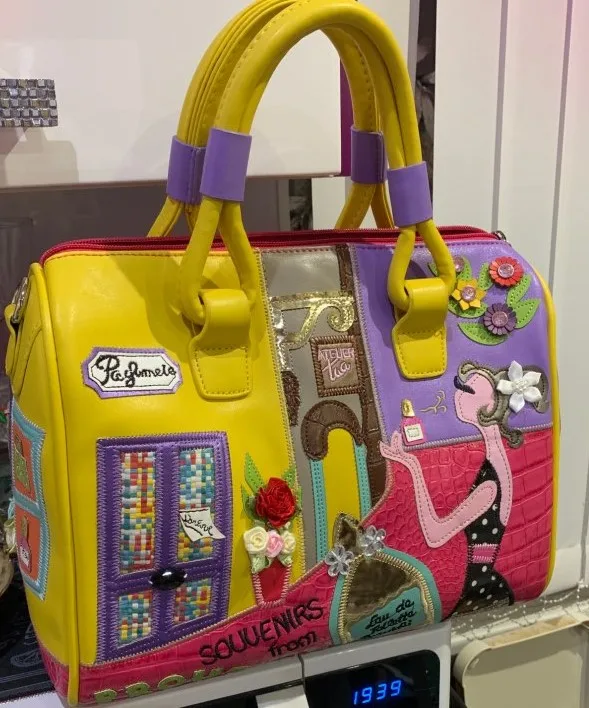 Сумочка из искусственной кожи высшего качества с вышивкой аниме хит продаж |