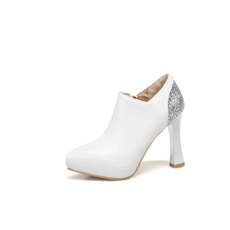 Туфли-лодочки на платформе и высоком каблуке с острым носком