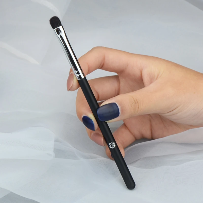 Профессиональная Кисть для макияжа ручной работы R107 маленькая кисть теней век