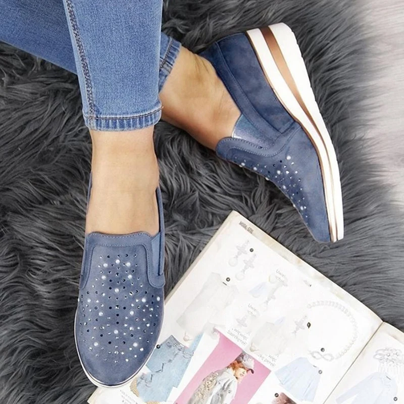 

2021 Autumn Women Casual Leather Flats Wedge Women Platform Sneakers Cutouts Slip On Flats Moccasins Shoes Woman