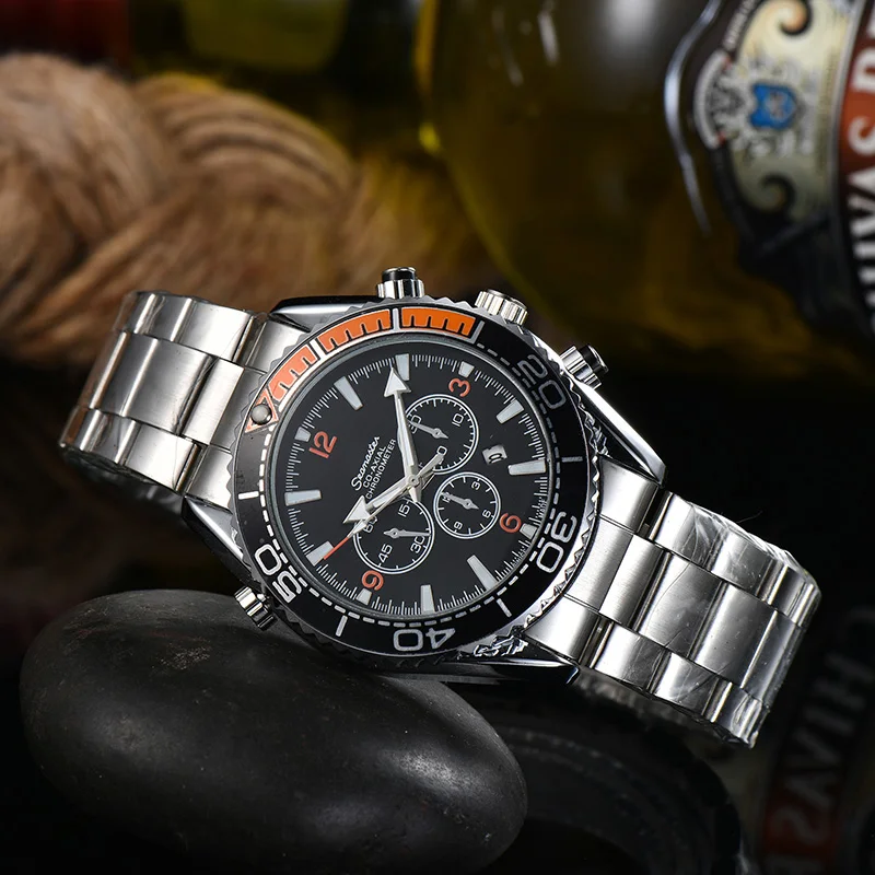 

Top Brand Luxury Men's Watch Casual Sports Qartz Watch 30M Waterproof Clock AAA Reloj de los hombres 2021 New