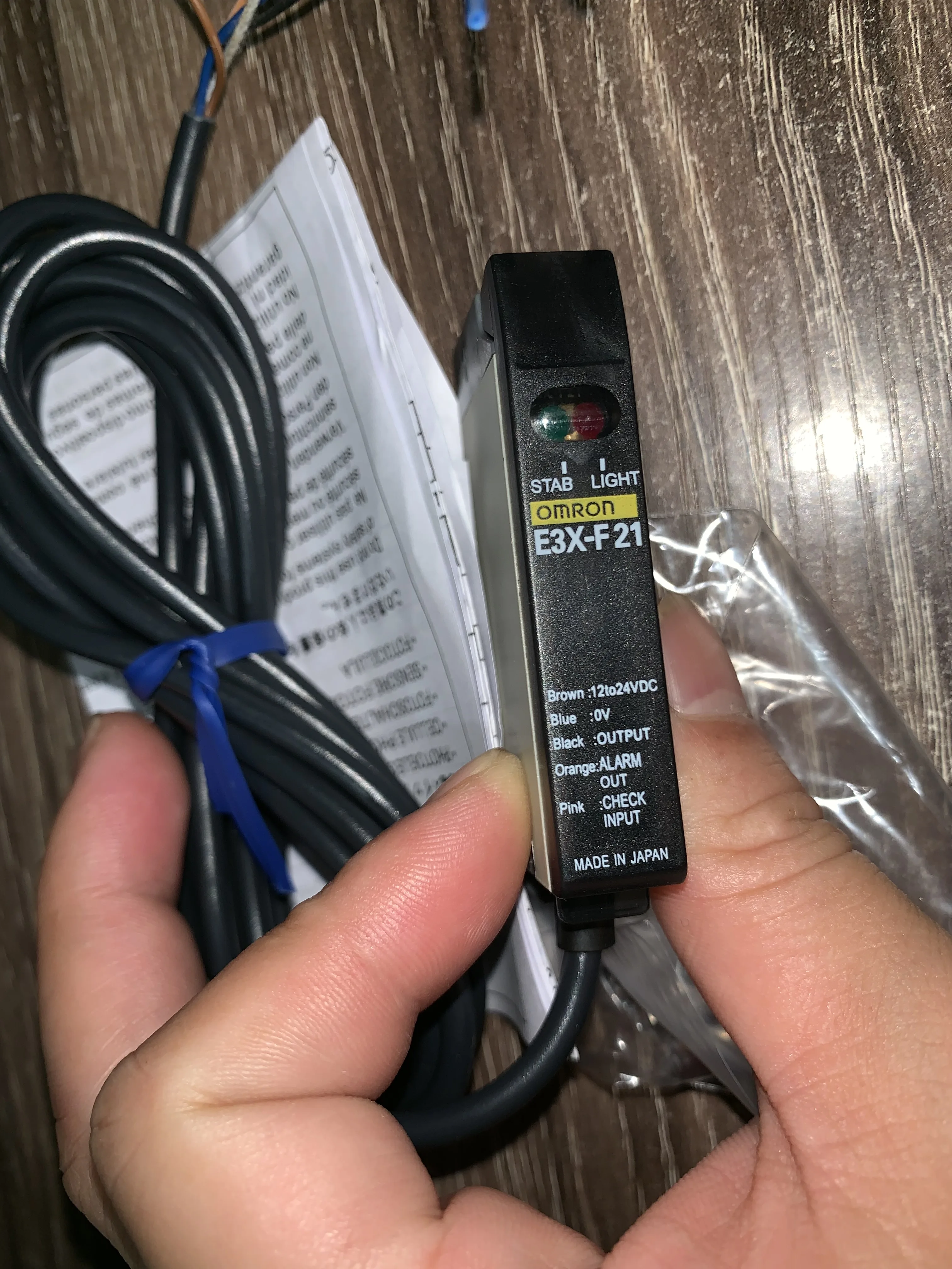 

Photoelectric switch E3X-F21 fiber amplifier OMRON E3X-F51