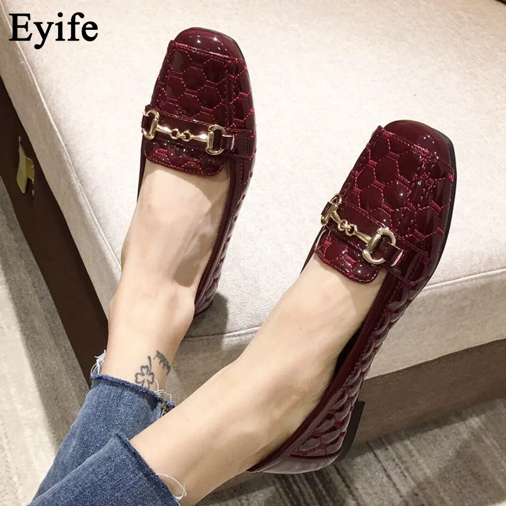 

Туфли Eyife женские офисные с круглым носком, лоферы из искусственной кожи, без застежки, на цепочке, на плоской подошве, в британском стиле, бо...