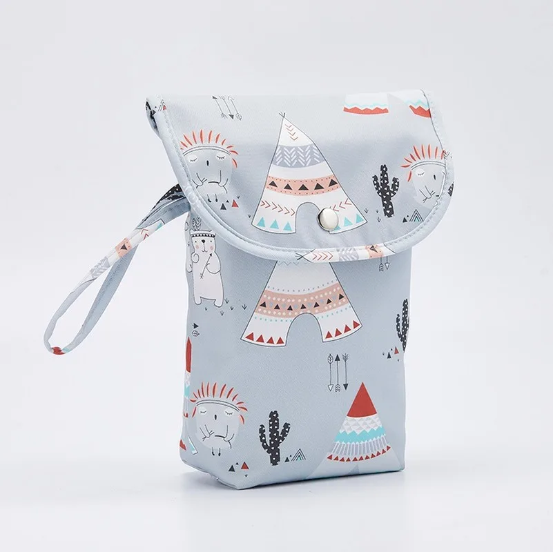 

Baby Diaper Organizer Reusable Waterproof fashion cartoon Prints Wet Dry Bag Mummy Storage Bag Travel Nappy Bag polyester pouch