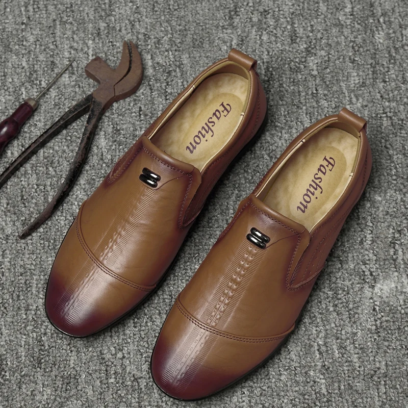 Новая модная обувь мужская кожаная % 1688-2 Чистая ручная лампа для шитья в горошек