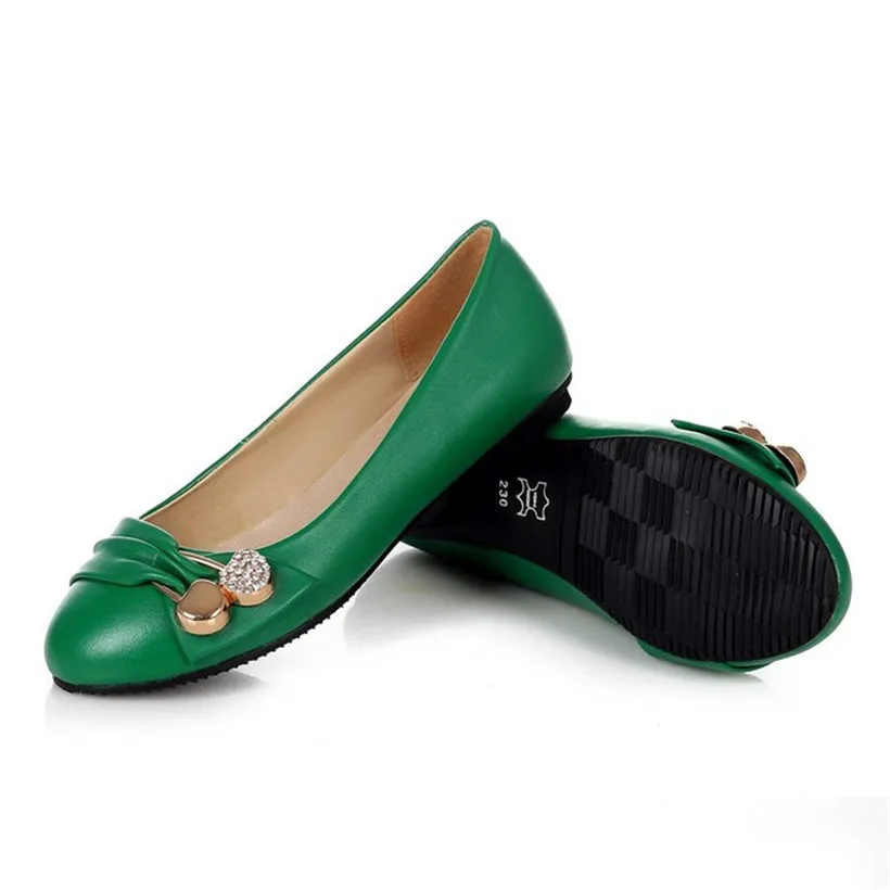 Женские туфли на плоской подошве красные черные белые из искусственной кожи с