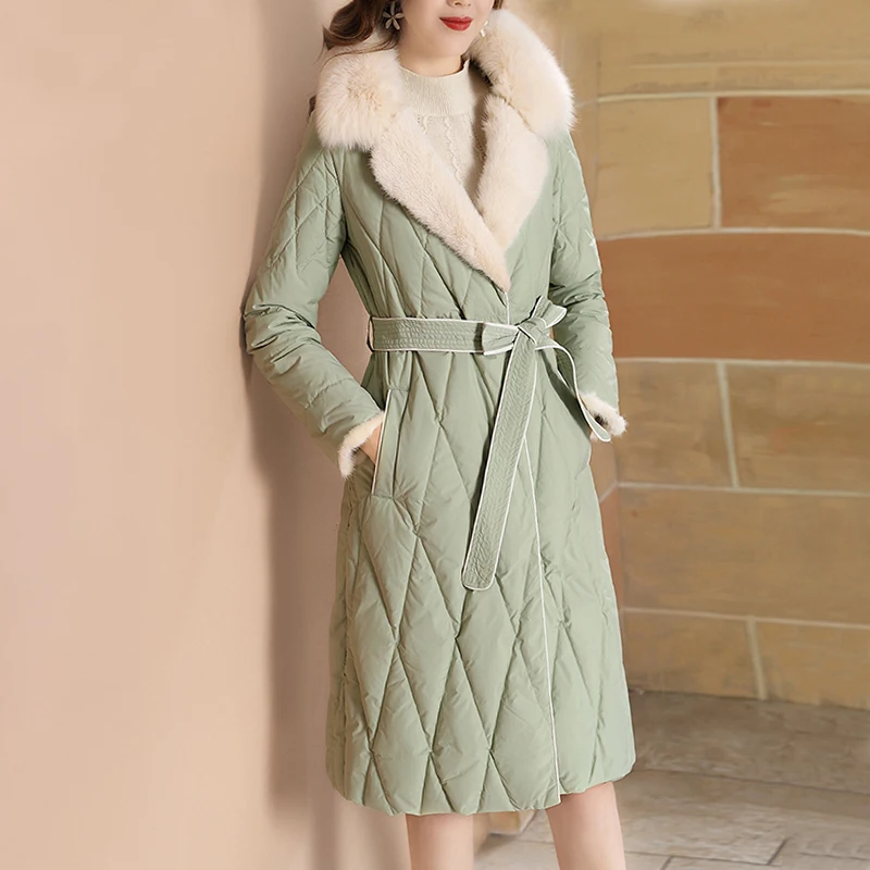 Женский пуховик с воротником из натурального Лисьего меха зимняя куртка на 90%