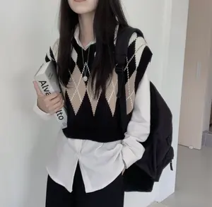 Свитер женский шерстяной, без рукавов, на веснуосень