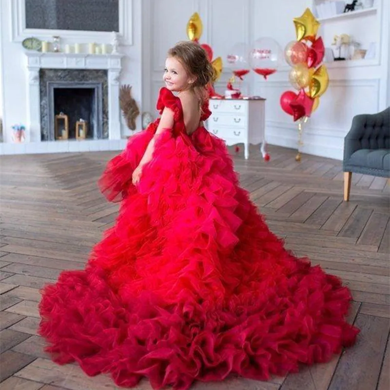 

Formal Red Tiered Ruffles Flower Girls Dresses for Weddings Sweep Train Jewel Neck Birthday First Girl Communion Pageant Gowns