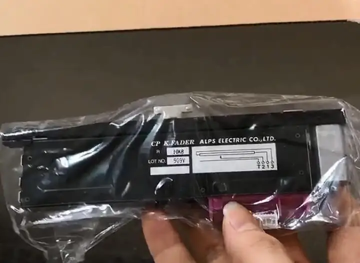 Fader em Linha Alpes Deslizante Potenciômetro Yamaha Mixer Rsa0k11v901s Motor Elétrico Reta 10kb