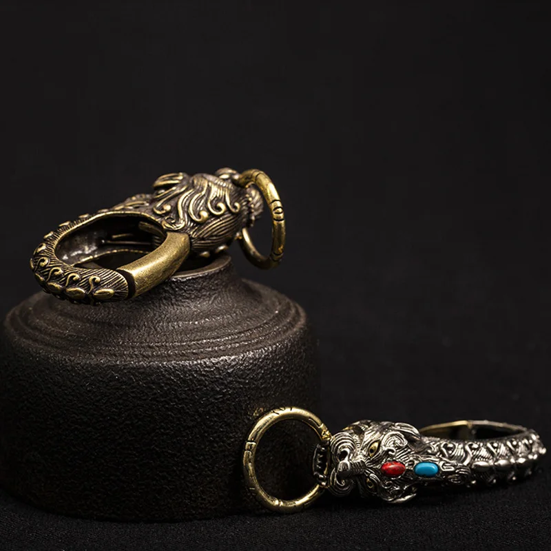 Латунный брелок в виде головы дракона с красными глазами китайский фэн-шуй на