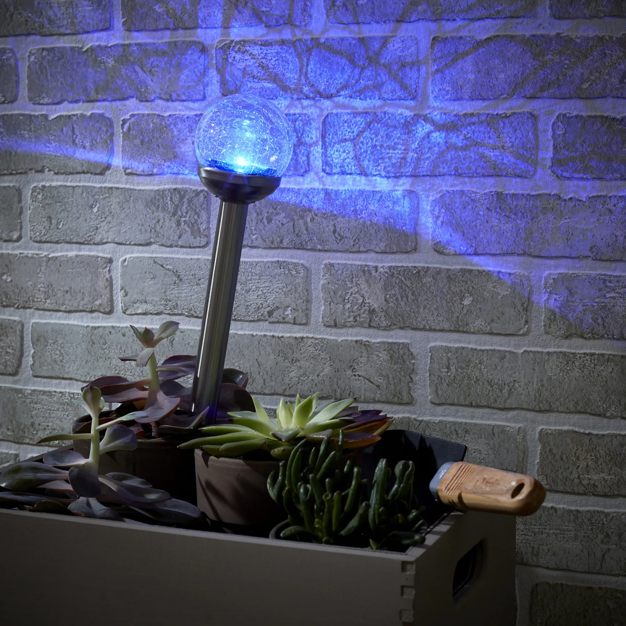 Светильник садовый Inspire Ferula на солнечных батареях регулируемый цвет света RGB