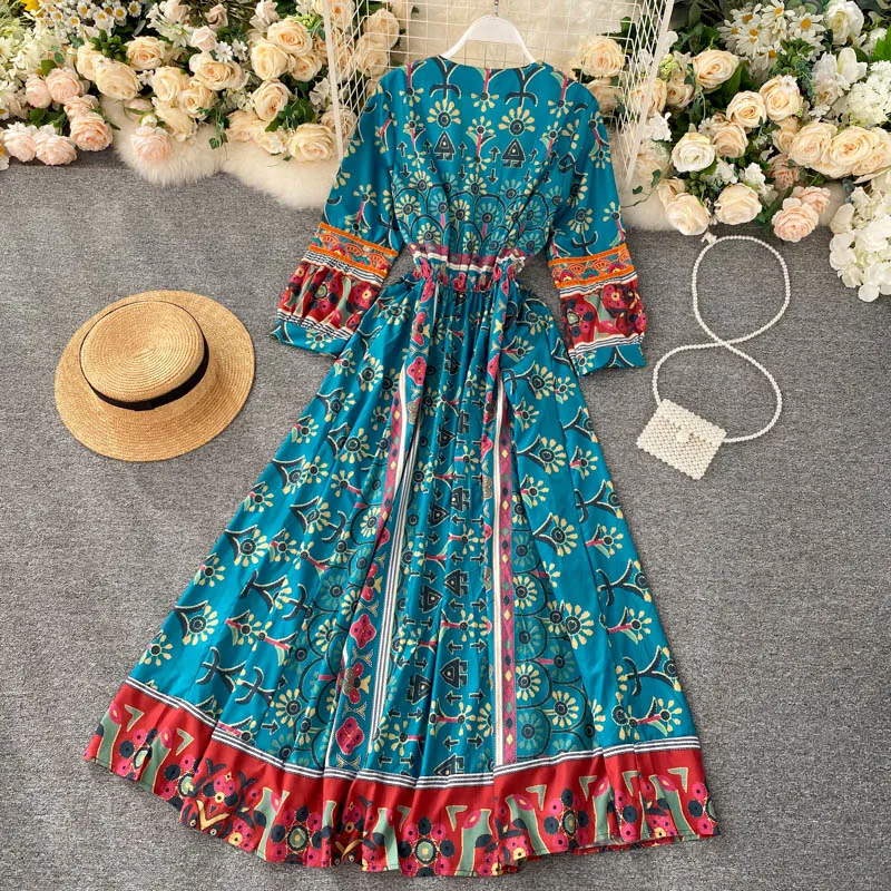 Женское пляжное платье с принтом длинное тонкое в стиле ретро для отдыха на пляже