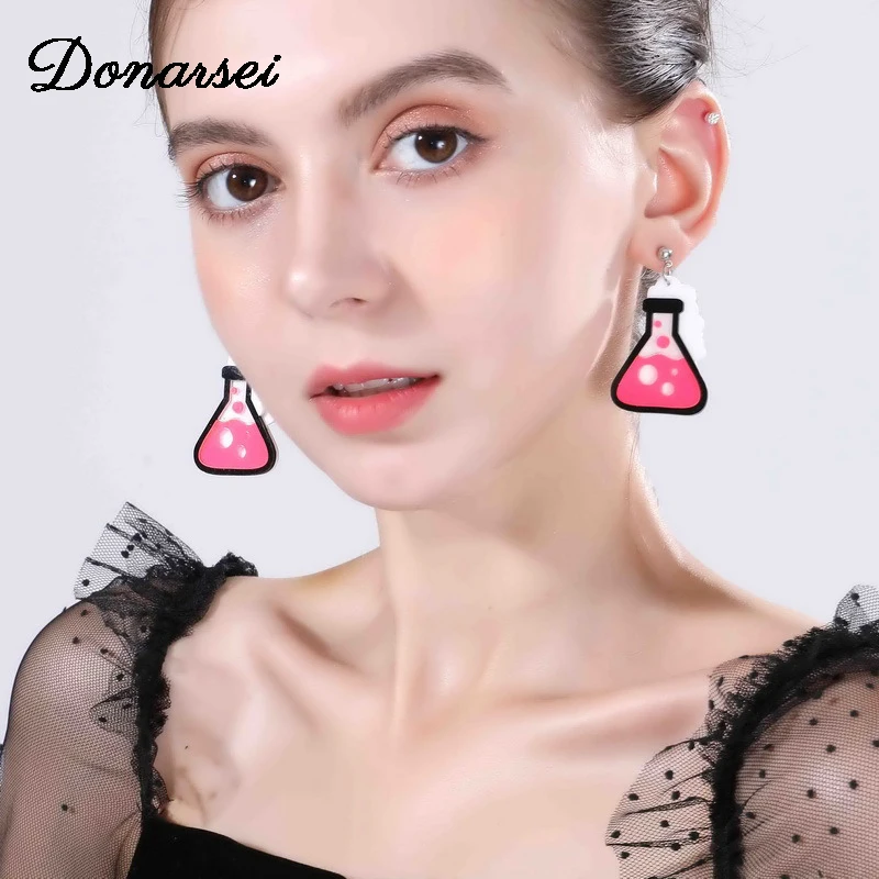 Donarsei Забавный акриловые экспериментальные серьги в виде бутылок для женщин
